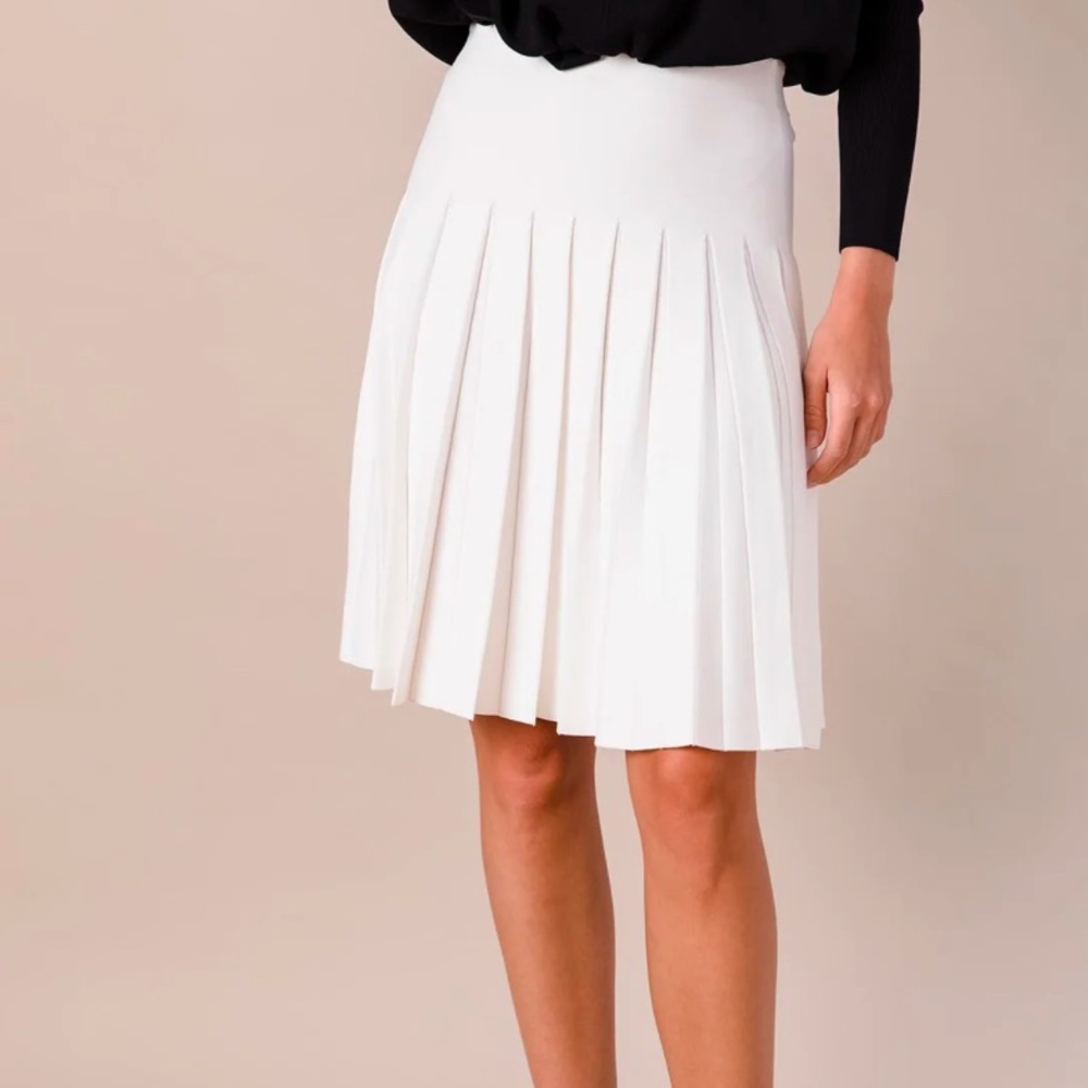 Women's White Pleated Skirt